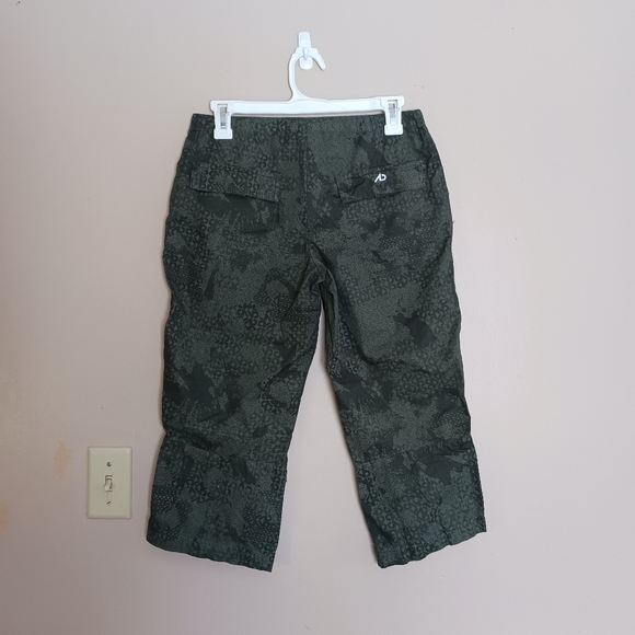 Nike The Athletic Department Capri Pants Women's Size S 2-4 Swoosh Green Camo - Picture 3 of 5